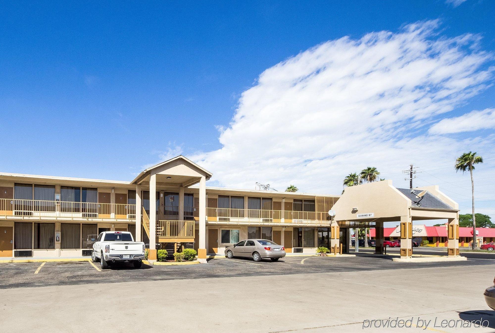 Executive Inn Kingsville Exteriör bild
